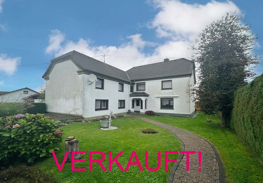 Haus kaufen Nähe Flammersfeld HE-167 Fronansicht Verkauft