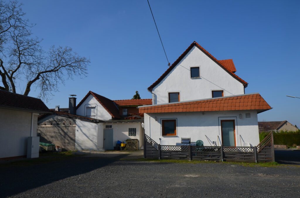 Dreifamilienhaus kaufen Nähe Asbach WL-268 Seitenansicht4