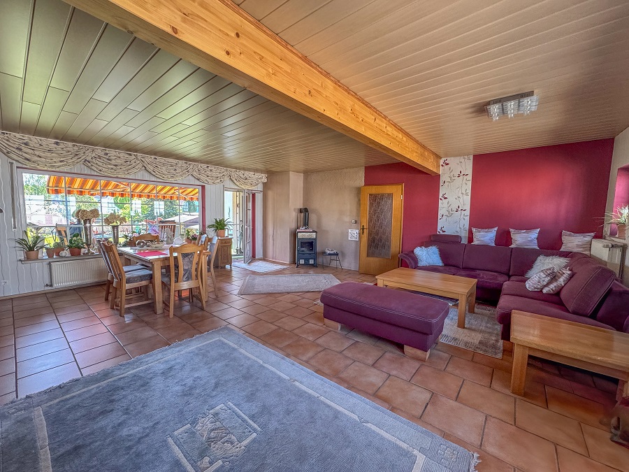Bungalow kaufen zentral in Puderbach CTP-267 Wohnbereich