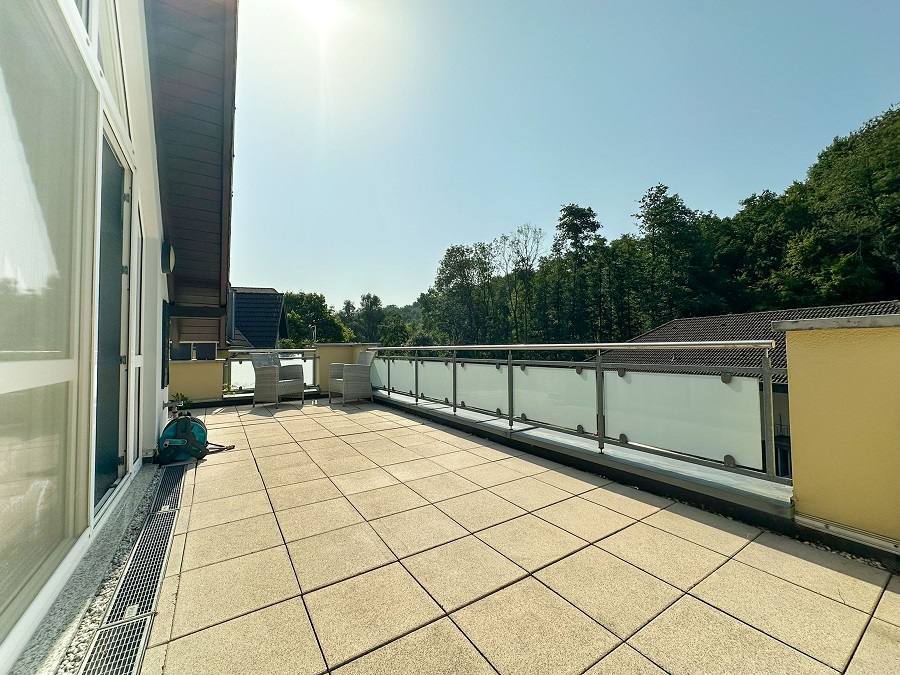 Penthousewohnung mieten im Stadtteil von Hennef VRH-1870 Terrasse 1