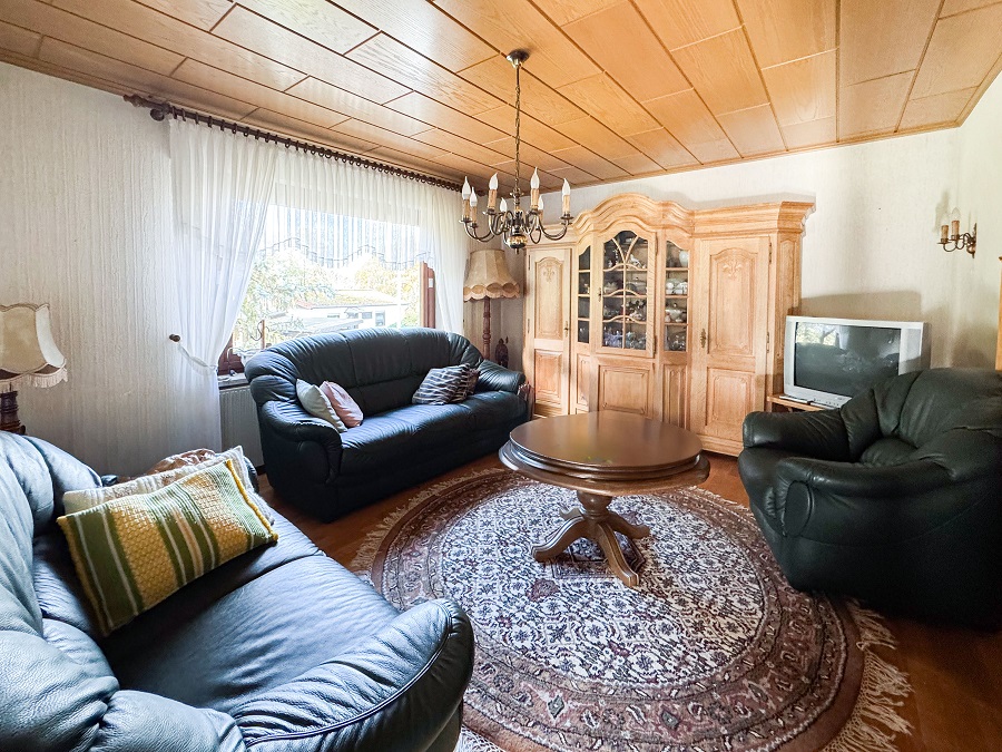 Einfamilienhaus im Stadtteil von Königswinter kaufen URS-328 Wohnzimmer (2)