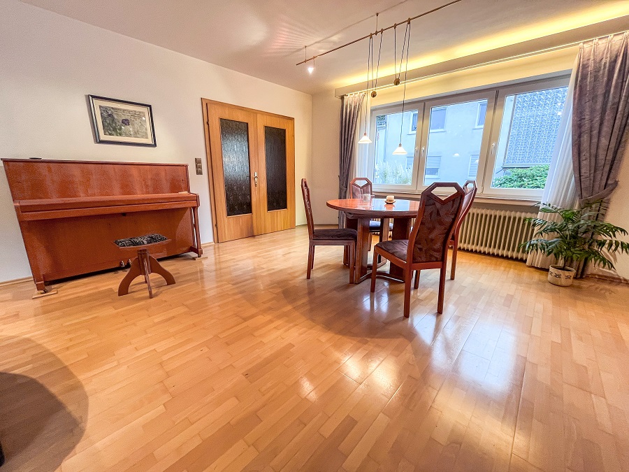 Großes Familienhaus kaufen Flammersfeld DMF-237  Wohnzimmer2