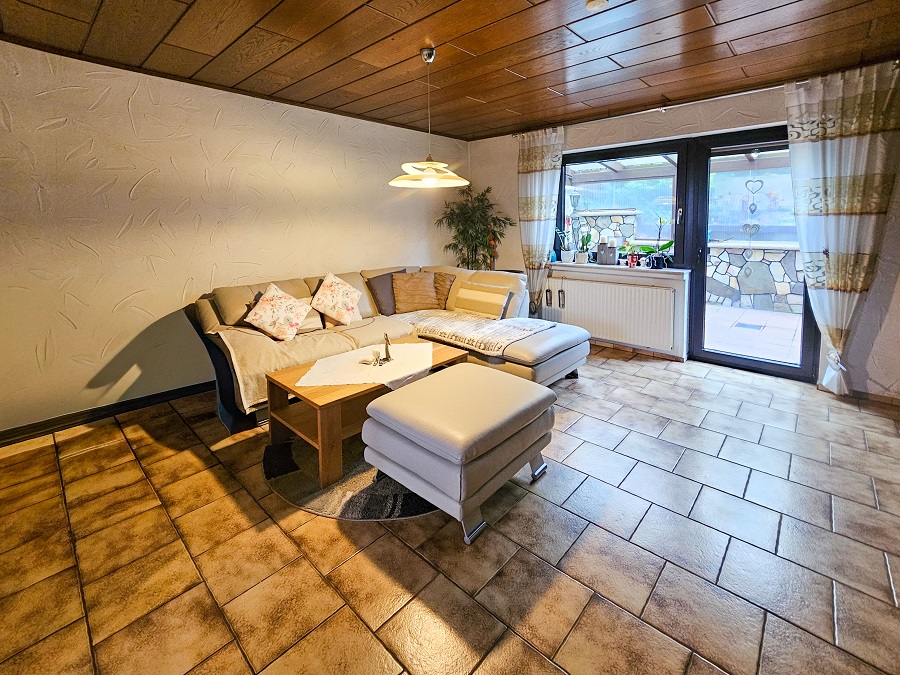 Einfamilienhaus mit ELW kaufen Nähe Betzdorf NA-298 EG - Wohnen 2