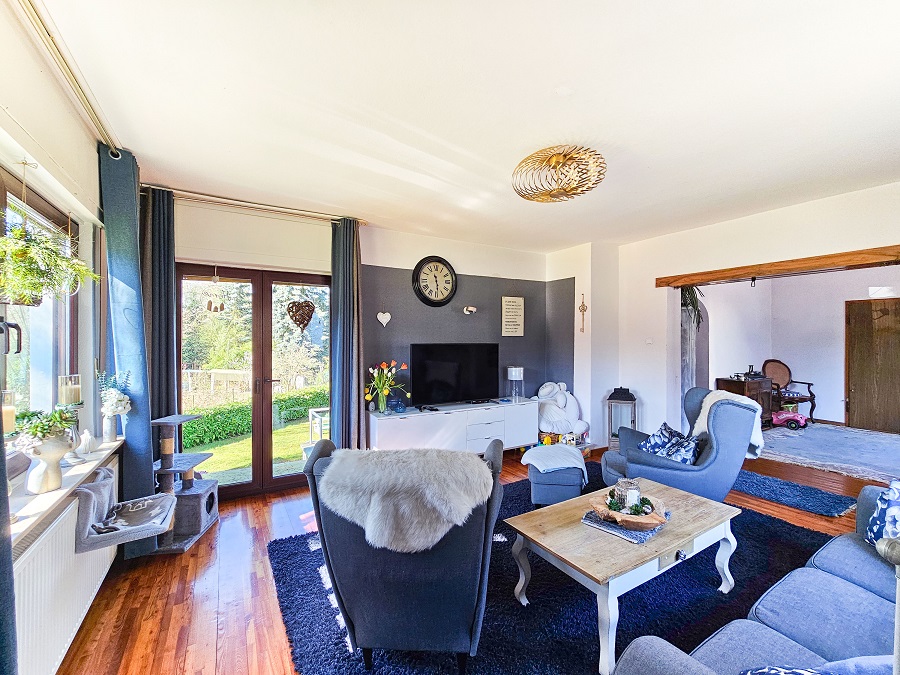 Einfamilienhaus kaufen am Ortsrand von Bad Honnef HB-427 Wohnzimmer-2