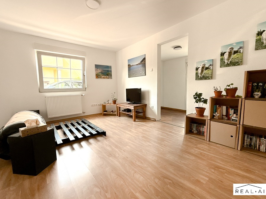 Großzügiges Wohnhaus kaufen zentral in Horhausen 30 min Kreuz BN, SU ANH-467 Zimmer Schaf-16 (8)