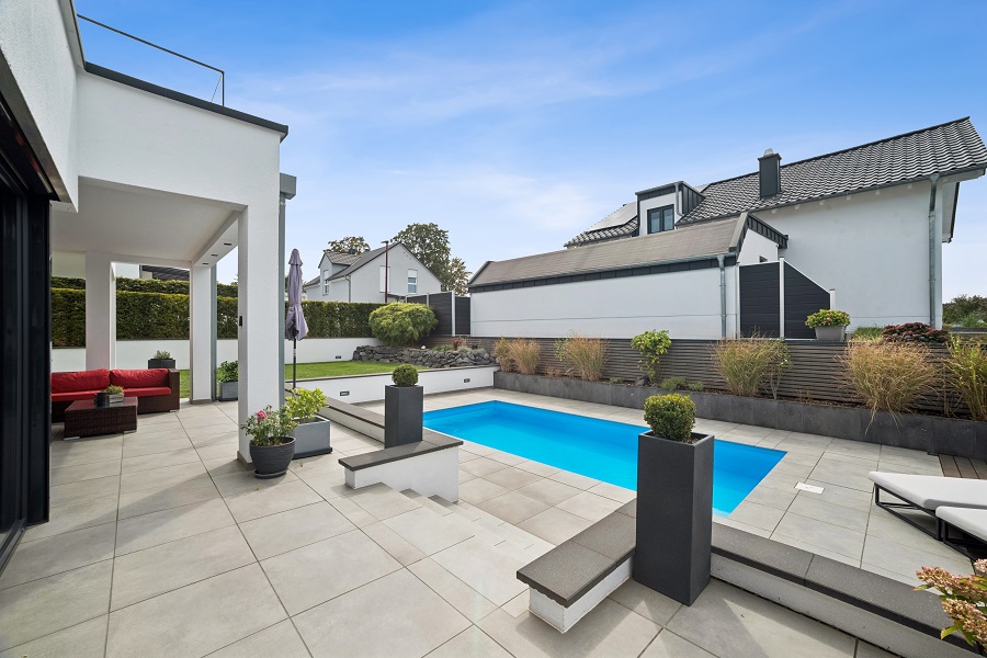 Moderne Bauhausvilla kaufen 1 km Horhausen MFP-760 Garten-3 (8)